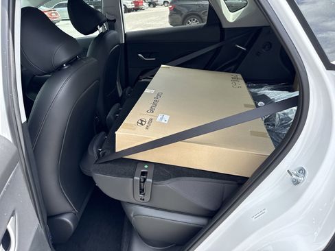 New 2026 Hyundai Kona SEL Premium FWD image 12