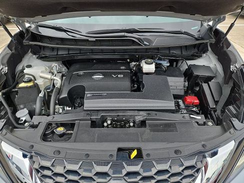 Certified 2024 Nissan Murano Platinum w/ Cargo Package FWD image 11