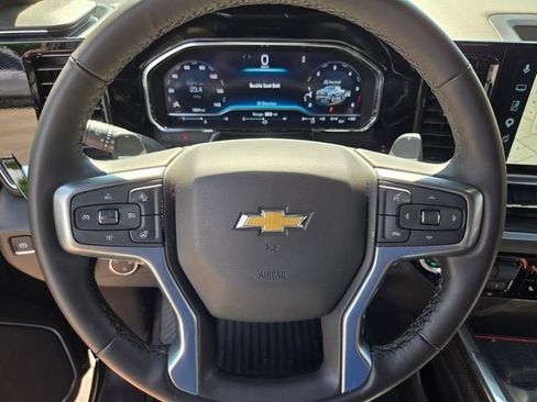Used 2025 Chevrolet Silverado 1500 LT w/ Leather Package AWD/4WD image 29