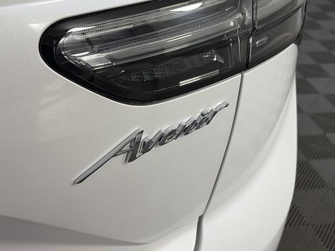 Certified 2023 Buick Envision Avenir image 17