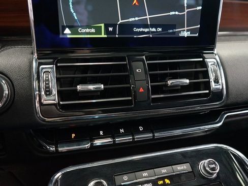 Used 2019 Lincoln Navigator Reserve image 45