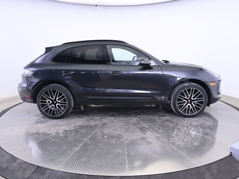 Used 2026 Porsche Macan AWD/4WD image 8