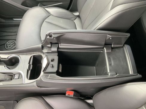 Used 2018 Buick Envision Essence w/ LPO, Hit The Road Package FWD image 42