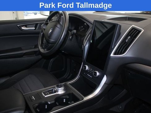 Used 2022 Ford Edge SE w/ Black Appearance Package AWD/4WD image 23