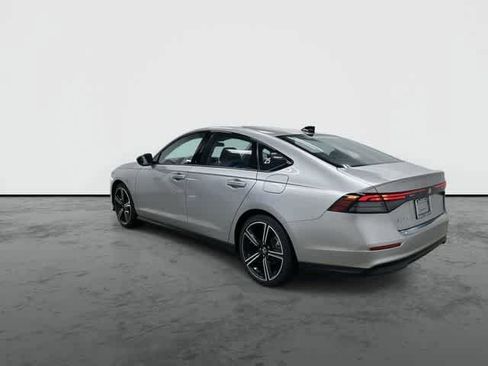 Used 2026 Honda Accord SE image 2