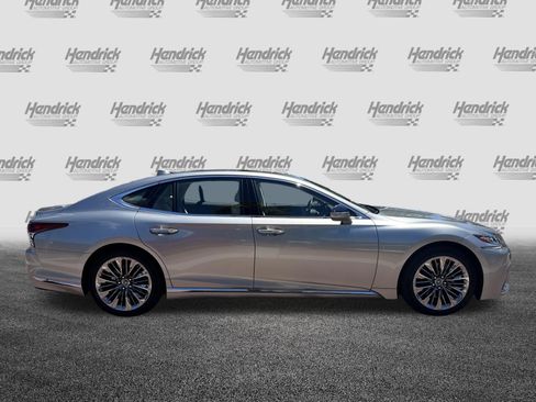 Used 2020 Lexus LS 500 w/ Accessory Package (Z2) RWD image 11