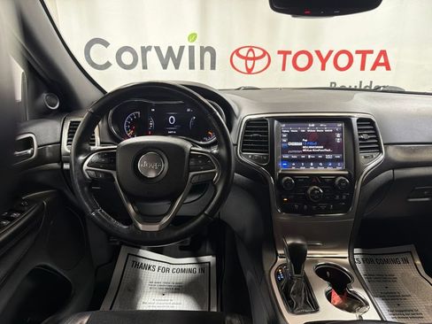 Used 2018 Jeep Grand Cherokee Altitude AWD/4WD image 22