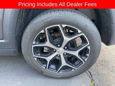 Used 2024 Jeep Compass Limited AWD/4WD image 4