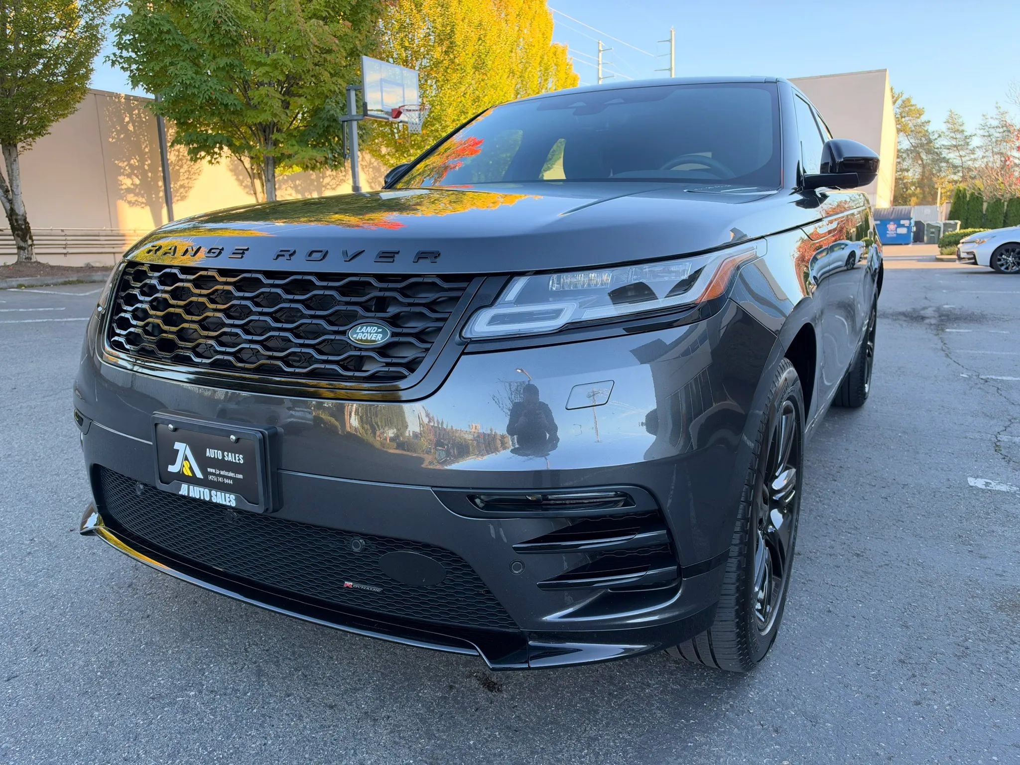 Used 2023 Land Rover Range Rover Velar R-Dynamic S AWD/4WD image 5