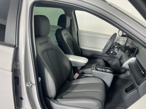 Used 2025 Hyundai Ioniq 5 SEL image 31