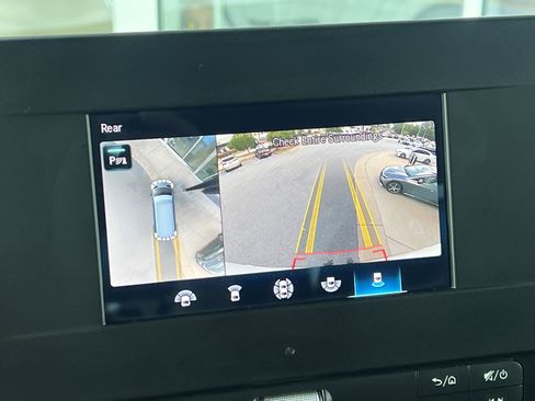 Certified 2024 Mercedes-Benz Sprinter 2500 image 28