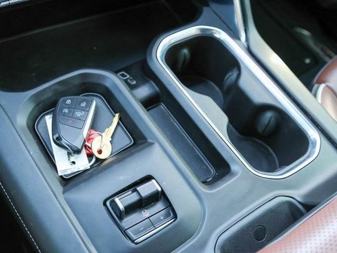 Used 2024 GMC Sierra 2500 Denali Ultimate image 26