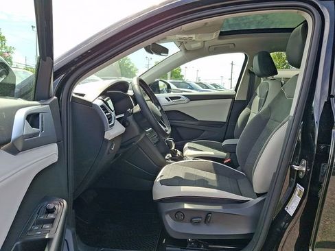 New 2026 Volkswagen Taos SE AWD/4WD image 6