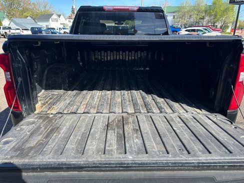 Used 2020 Chevrolet Silverado 1500 Custom w/ Custom Value Package AWD/4WD image 19