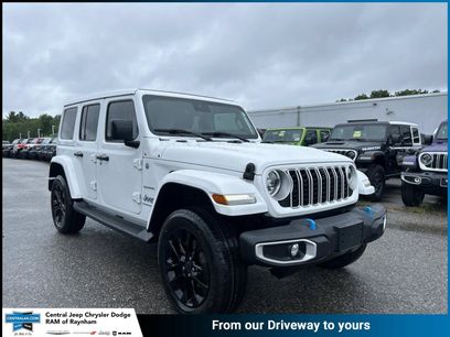 Used 2024 Jeep Wrangler Unlimited Sahara w/ Technology Group