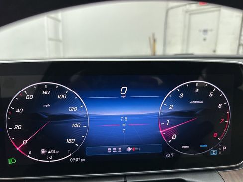 Used 2025 Mercedes-Benz C 300 Sedan image 12