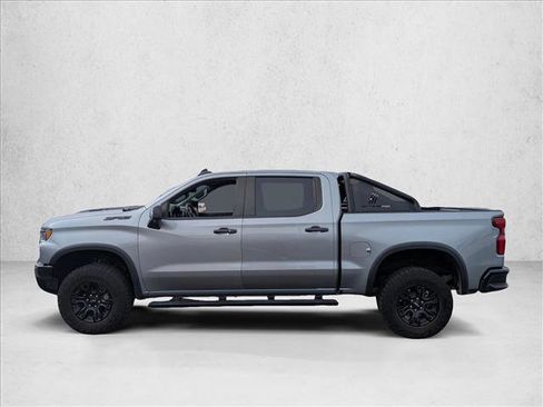 Used 2024 Chevrolet Silverado 1500 ZR2 w/ Technology Package image 8