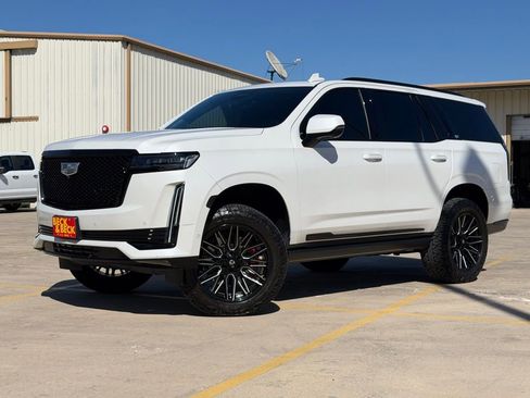 Used 2022 Cadillac Escalade Sport Platinum image 1