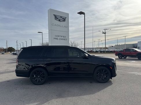 Used 2023 Cadillac Escalade Premium Luxury Platinum w/ LPO, Floor Liner Package image 2