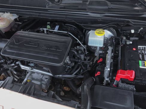 Used 2019 RAM 1500 Big Horn AWD/4WD image 14