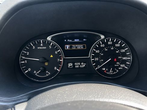 Used 2014 Nissan Pathfinder SL w/ SL Premium Package AWD/4WD image 16