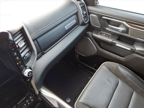 Used 2022 RAM 1500 Laramie AWD/4WD image 29