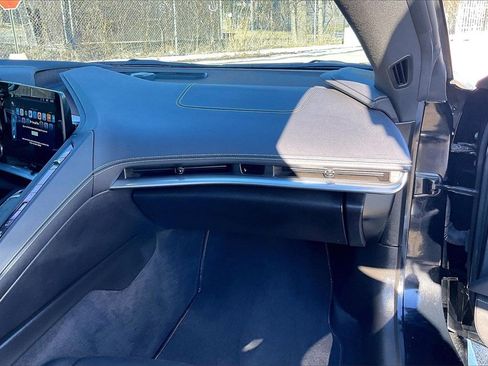 Used 2024 Chevrolet Corvette Stingray Coupe w/ 1LT image 12