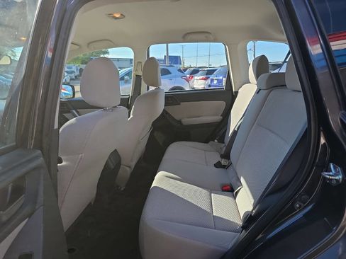 Used 2015 Subaru Forester 2.5i w/ Alloy Wheel Package image 11