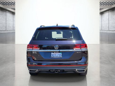 Certified 2023 Volkswagen Atlas SE w/ Black Wheel Package AWD/4WD image 7
