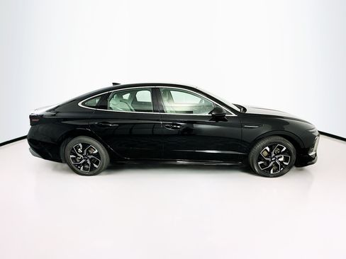 Used 2025 Hyundai Sonata SEL FWD image 10