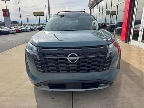 New 2026 Nissan Pathfinder Platinum image 8