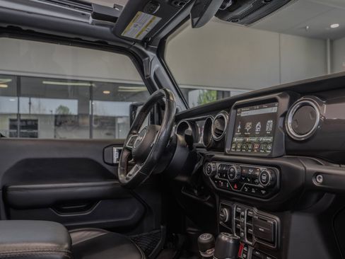 Used 2022 Jeep Wrangler Unlimited Rubicon w/ Trailer Tow Package image 18