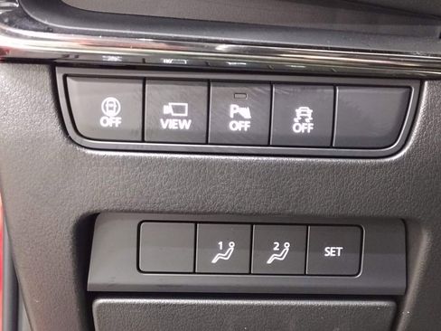 Used 2021 MAZDA MAZDA3 Hatchback w/Premium Plus Pkg image 25