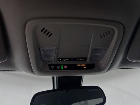 Used 2016 Chevrolet Malibu LT image 21