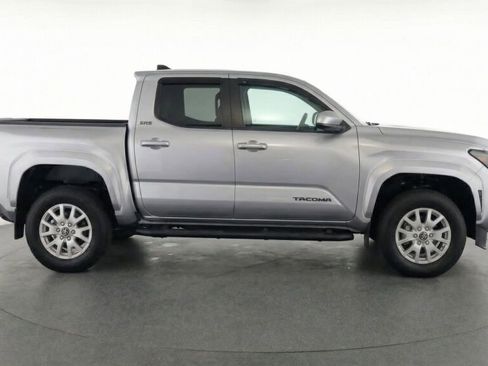Used 2024 Toyota Tacoma SR5 image 8