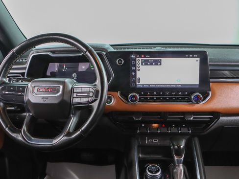 Used 2023 GMC Canyon AT4 w/ AT4 Premium Package image 18