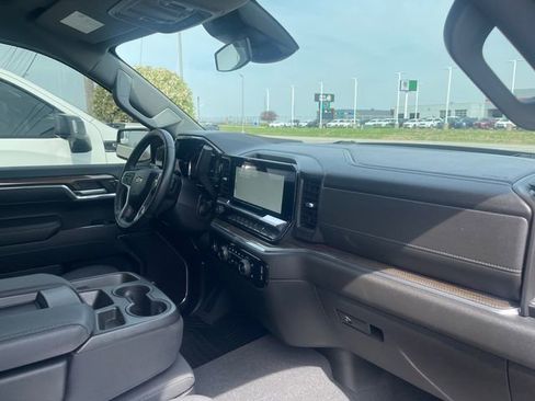 Used 2023 Chevrolet Silverado 1500 LT image 22