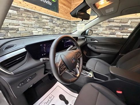 Used 2024 Buick Encore GX Preferred w/ Comfort Package AWD/4WD image 13