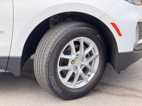 Used 2023 Chevrolet Equinox LT FWD image 5