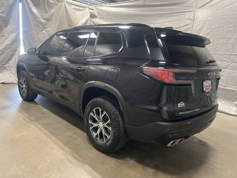 Used 2024 GMC Acadia AT4 w/ Luxury Package AWD/4WD image 4
