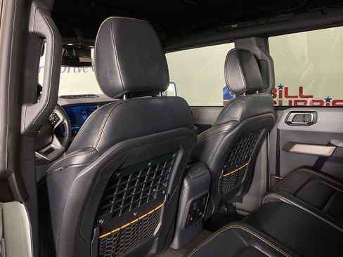Used 2023 Ford Bronco Badlands w/ Sasquatch Package AWD/4WD image 15
