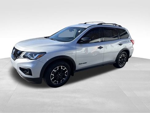 Used 2019 Nissan Pathfinder SL w/ Rock Creek Edition image 2