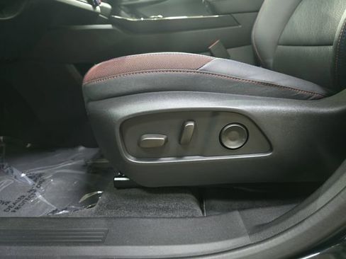 Used 2025 Chevrolet Equinox RS w/ Safety and Technology Package AWD/4WD image 33