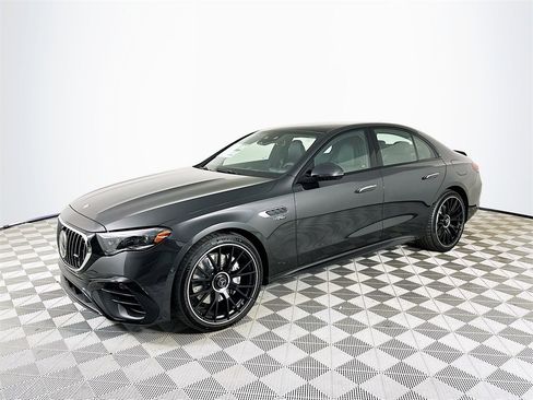 New 2026 Mercedes-Benz E 53 AMG e 4MATIC Sedan image 3