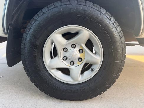 Used 2002 Toyota Tundra SR5 image 8