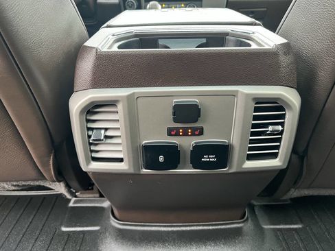 Used 2017 Ford F150 King Ranch w/ Equipment Group 601A Luxury image 40