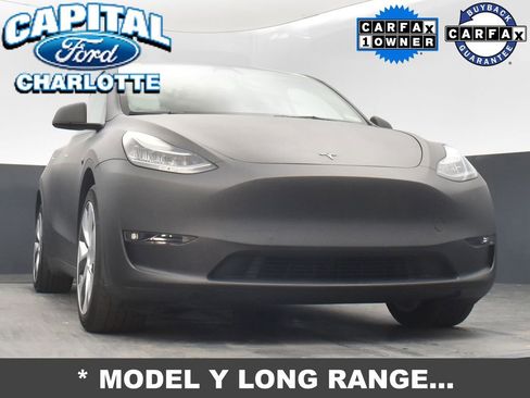 Used 2022 Tesla Model Y Long Range image 17
