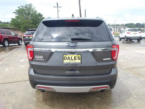 Used 2017 Ford Explorer Limited image 12