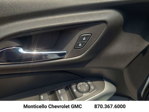 New 2026 Chevrolet Trax LS FWD image 13