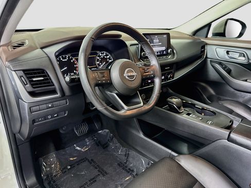 Used 2023 Nissan Rogue SV w/ SV Premium B Package FWD image 23